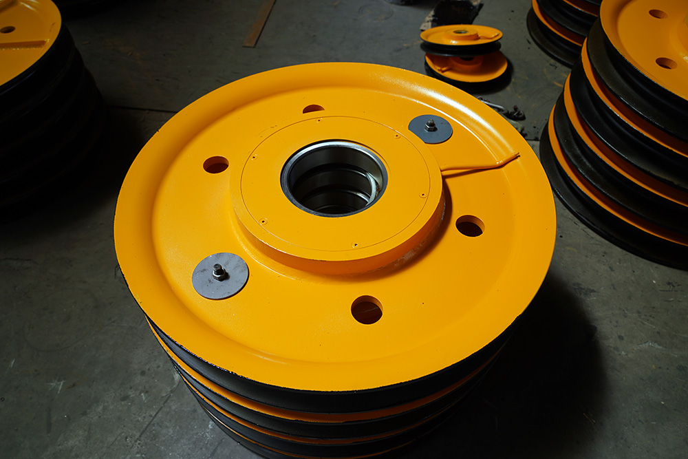 熱軋滑輪與環(huán)鍛焊接滑輪有什么不同